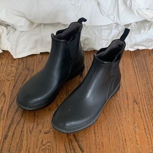Bogs Women’s Chelsea Rain Boots